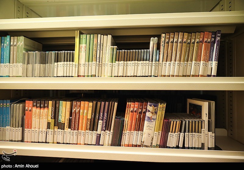 کتابخانه باغ موزه دفاع مقدس