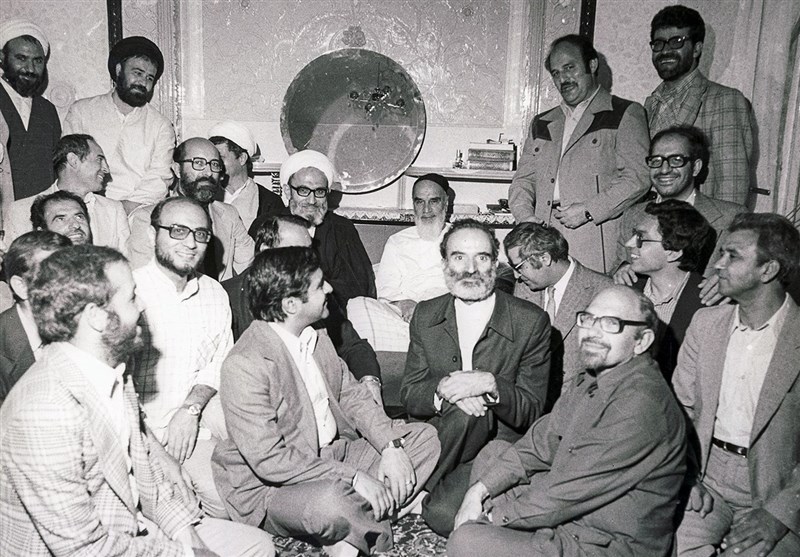 انقلاب اسلامی , نهضت آزادی ایران , آیتالله سید علی خامنهای , امام خمینی , رژیم پهلوی ,