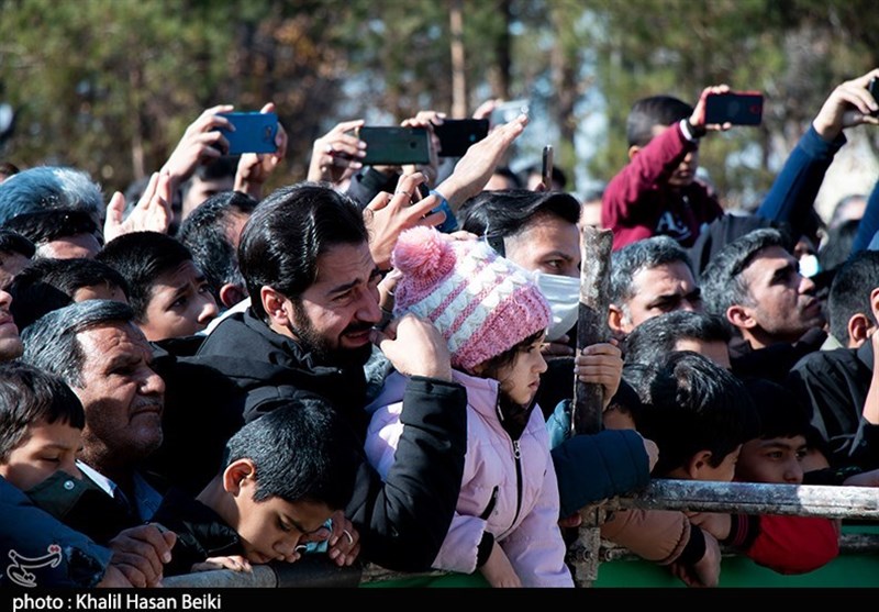 تشییع و تدفین 15 شهید گمنام در استان یزد