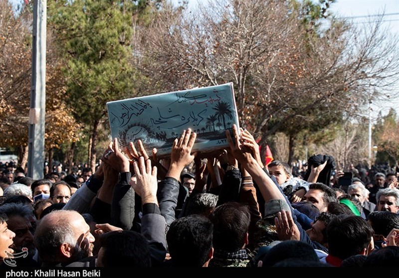 تشییع و تدفین 15 شهید گمنام در استان یزد