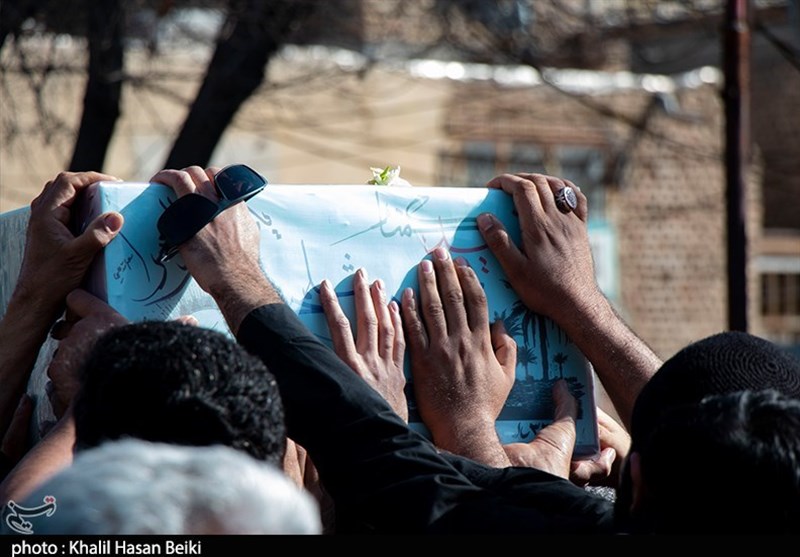 تشییع و تدفین 15 شهید گمنام در استان یزد