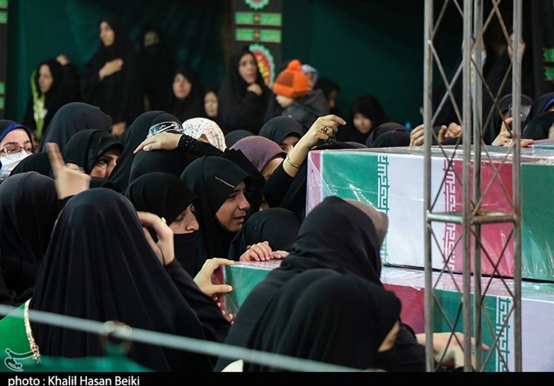 تشییع و تدفین 15 شهید گمنام در استان یزد