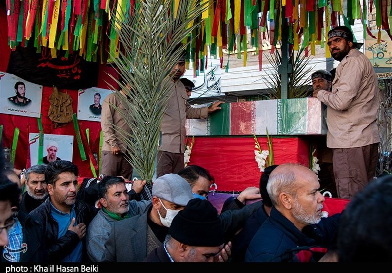 تشییع و تدفین 15 شهید گمنام در استان یزد