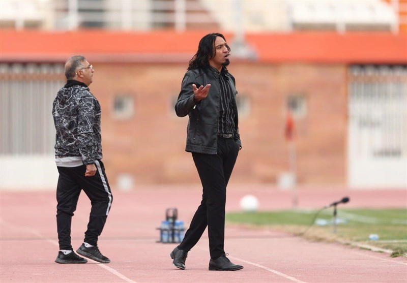 تیم فوتبال مس کرمان , فرزاد حسین‌خانی , 