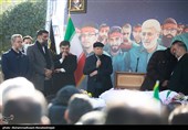 حضور سیدمسعود میرکاظمی معاون رئیس جمهور و رئیس سازمان برنامه و بودجه در تشیع و تدفین شهید گمنام در سازمان برنامه و بودجه