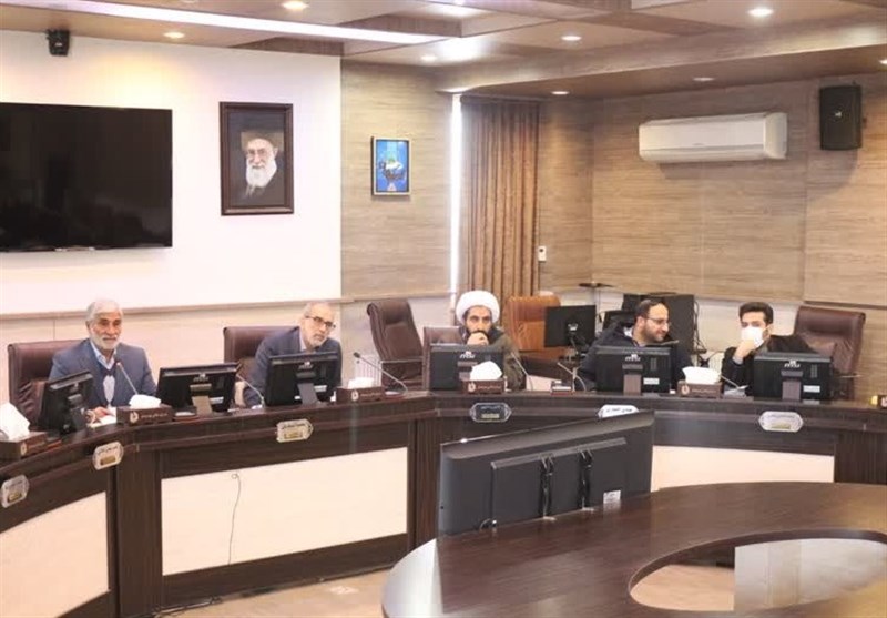 صحن شورای شهر همدان