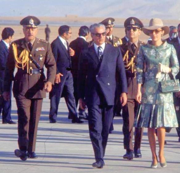 رژیم پهلوی , محمدرضا پهلوی , دفاع مقدس , رضا پهلوی , 