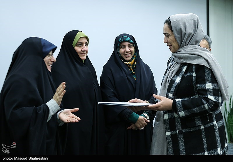 مراسم تقدیر از برگزیدگان جشنواره مد ولباس فجر