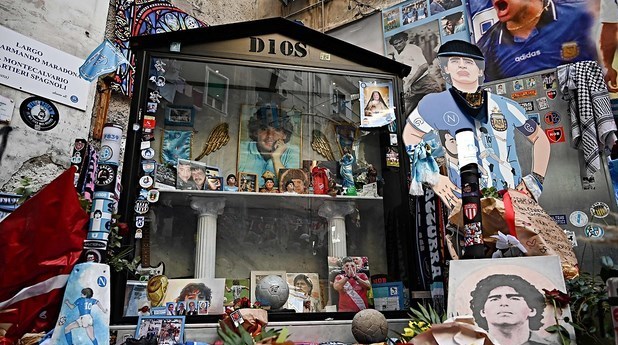 دیگو آرماندو مارادونا , تیم فوتبال ناپولی ایتالیا , 