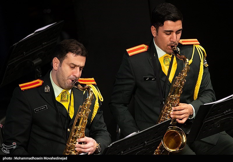 سومین شب سی و هشتمین جشنواره موسیقی فجر ، اجرای ارکستر رزم نوازان دفاع مقدس به رهبری فاضل عالیشان