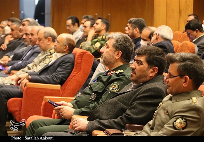 استان کرمان , حماسه و پایداری , ادبیات مقاومت , 