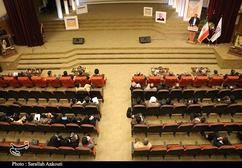 استان کرمان , حماسه و پایداری , ادبیات مقاومت , 