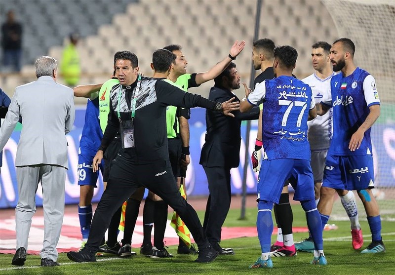 سازمان لیگ فوتبال ایران , فدراسیون فوتبال , حجت کریمی , تیم فوتبال استقلال , تیم فوتبال پرسپولیس , تیم فوتبال پیکان تهران , 