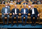  بهرام عین‌اللهی وزیر بهداشت،علی‌اکبر محرابیان وزیر نیرو،سید محمد حسینی معاون پارلمانی رئیس جمهور و جواد اوجی وزیر نفت در همایش مدیران سراسر کشور 
