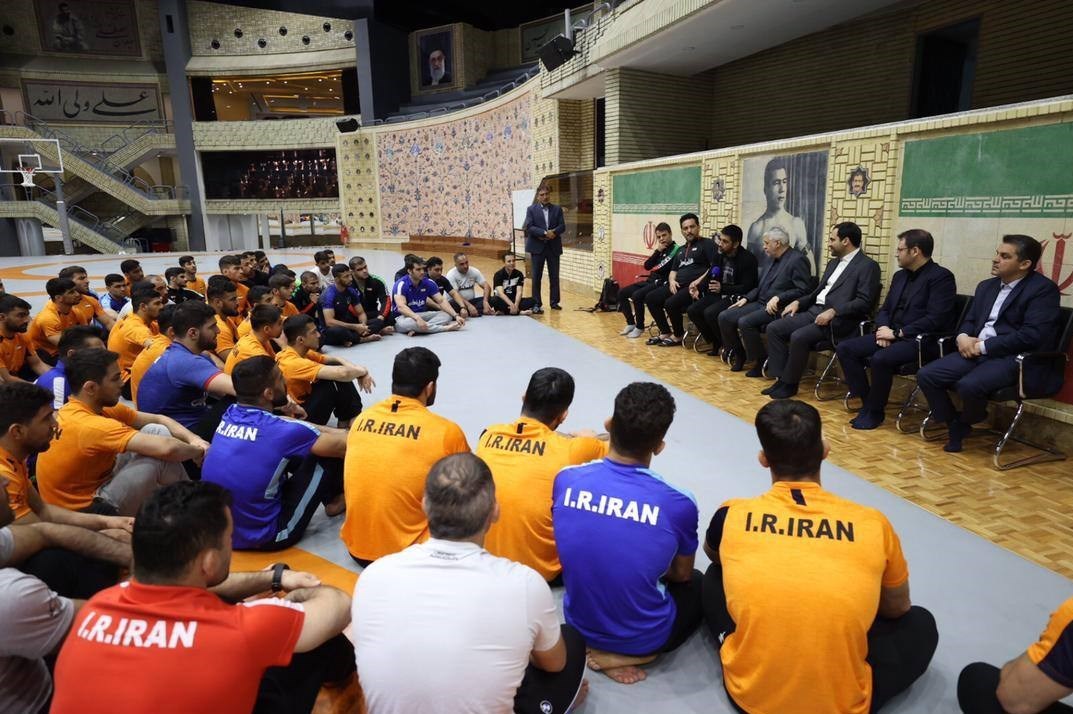 سید حمید سجادی , علیرضا دبیر , فدراسیون کشتی جمهوری اسلامی ایران , 