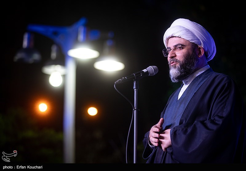 آیین معرفی چهره برتر هنر انقلاب اسلامی