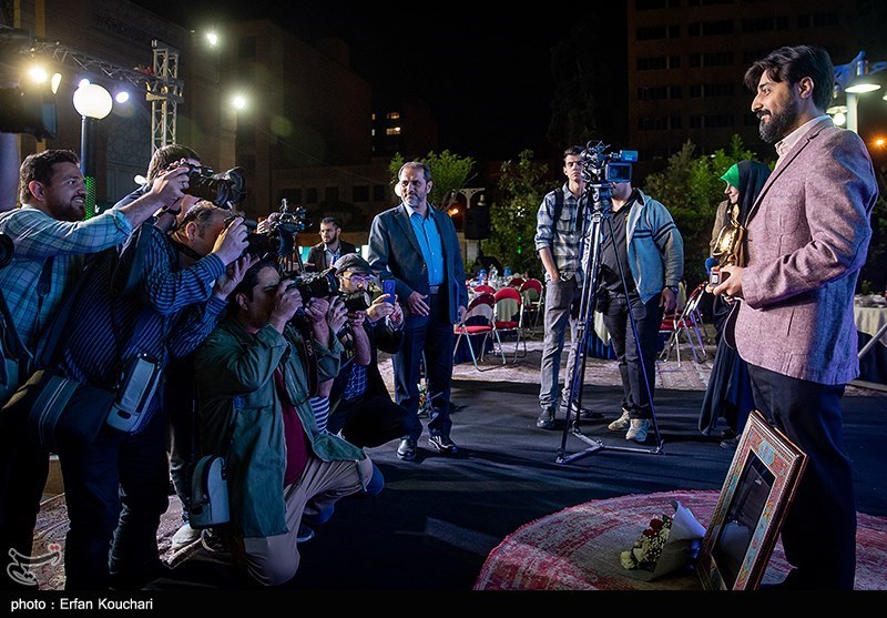 آیین معرفی چهره برتر هنر انقلاب اسلامی