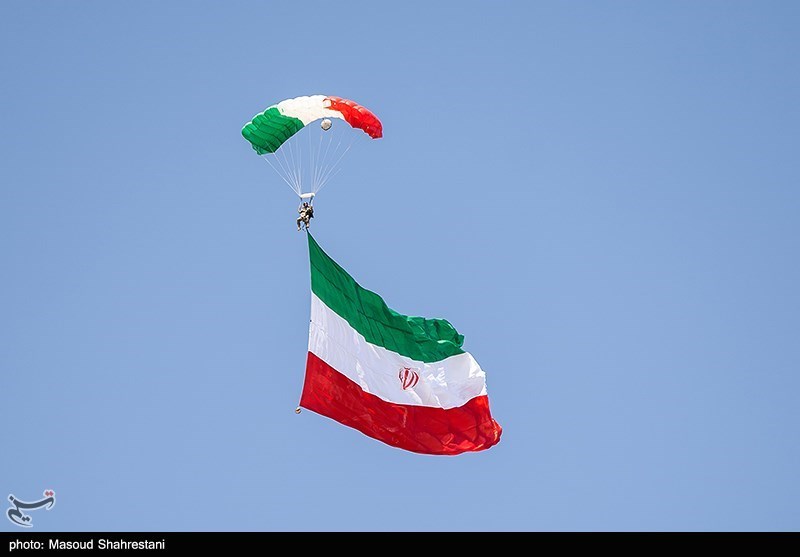 טקס המצעד של יום צבא הרפובליקה האסלאמית 