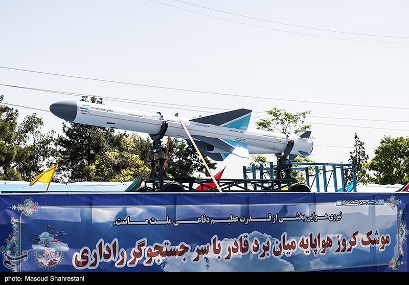 טקס המצעד של יום צבא הרפובליקה האסלאמית 