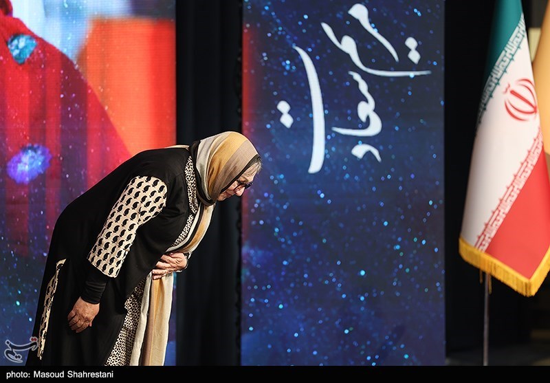 تلویزیون , صدا و سیما , شبکه کودک , برنامه کودک و نوجوان , بازیگران , کانون پرورش فکری , 