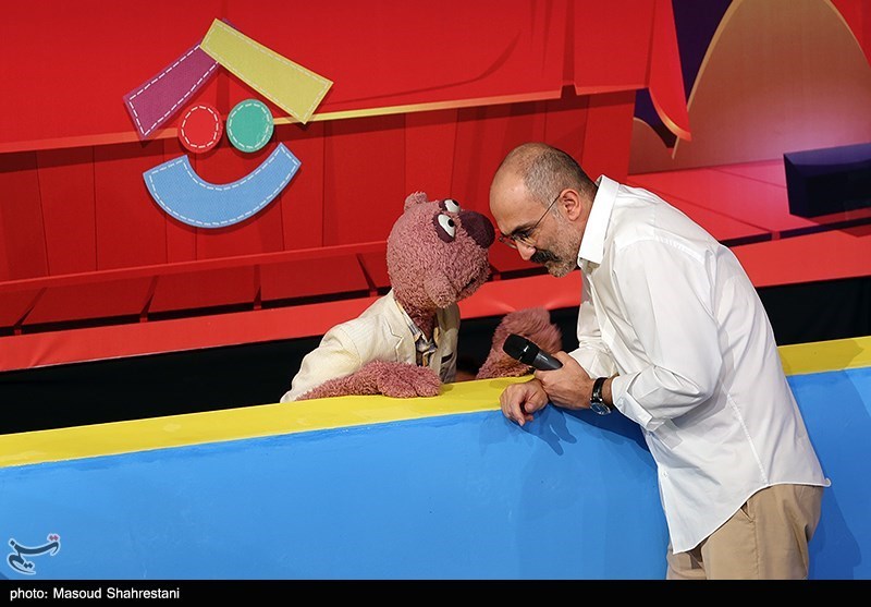 تلویزیون , صدا و سیما , شبکه کودک , برنامه کودک و نوجوان , بازیگران , کانون پرورش فکری , 