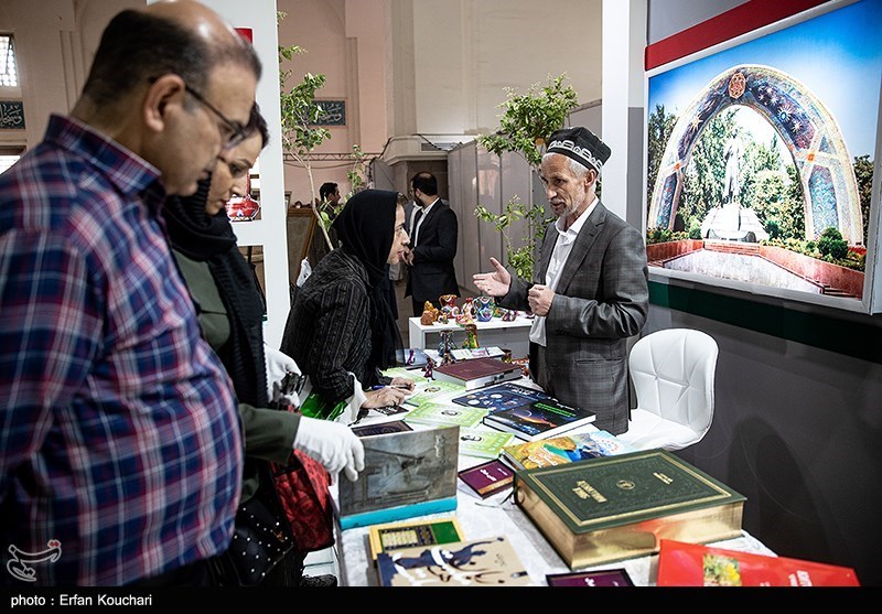 دومین روز سی و چهارمین نمایشگاه کتاب تهران