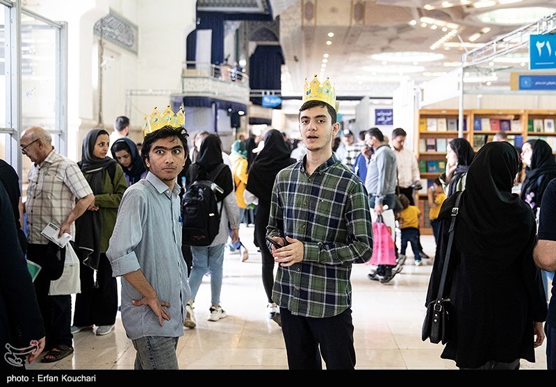 دومین روز سی و چهارمین نمایشگاه کتاب تهران