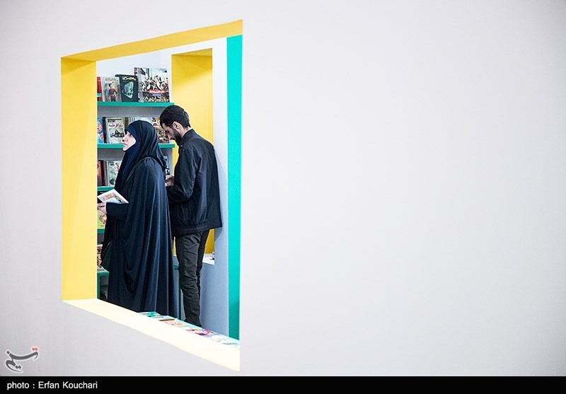 دومین روز سی و چهارمین نمایشگاه کتاب تهران