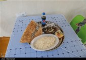 ماهی صبور از دیر باز یکی از خوشمزه ترین خوراک مردمان اروند کنار، آبادان و خرمشهر بوده است، اکثر مردم بهترین غذای محلی آن را در سفره های خود صرف می کردند.