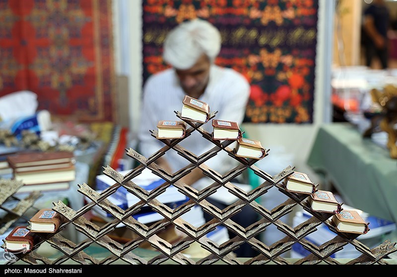 کتاب , نمایشگاه کتاب , شهرستان ادب , سوره مهر , امیرکبیر , نشر معارف , نشر سخن , کانون پرورش فکری , انتشارات قدیانی , آستان قدس رضوی , انتشارات راه یار , ادبیات انقلاب , ادبیات دفاع مقدس , داستان , شعر , 