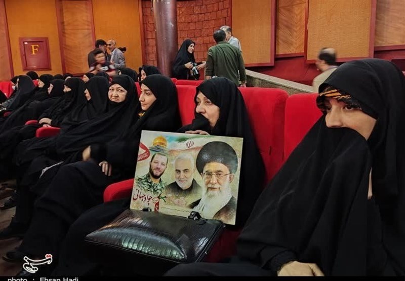 خاتون و قوماندان , مدافعان حرم , لشکر فاطمیون , تقریظ , 