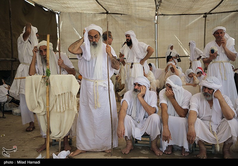 غسل تعمید کودکان مندایی در اهواز