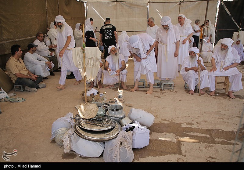 غسل تعمید کودکان مندایی در اهواز