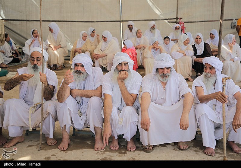 غسل تعمید کودکان مندایی در اهواز