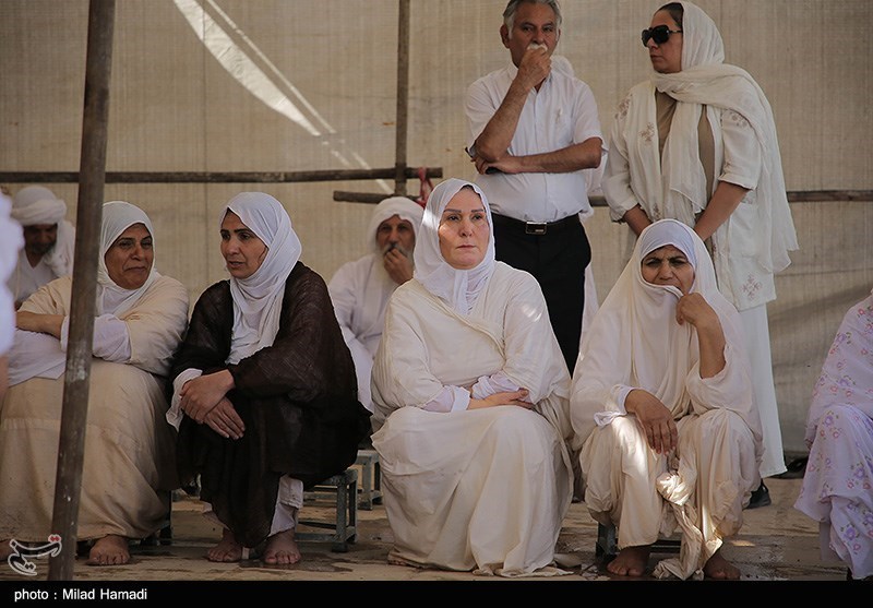 غسل تعمید کودکان مندایی در اهواز