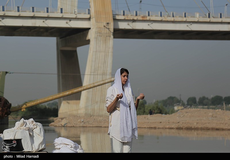 غسل تعمید کودکان مندایی در اهواز
