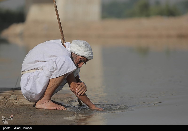 غسل تعمید کودکان مندایی در اهواز