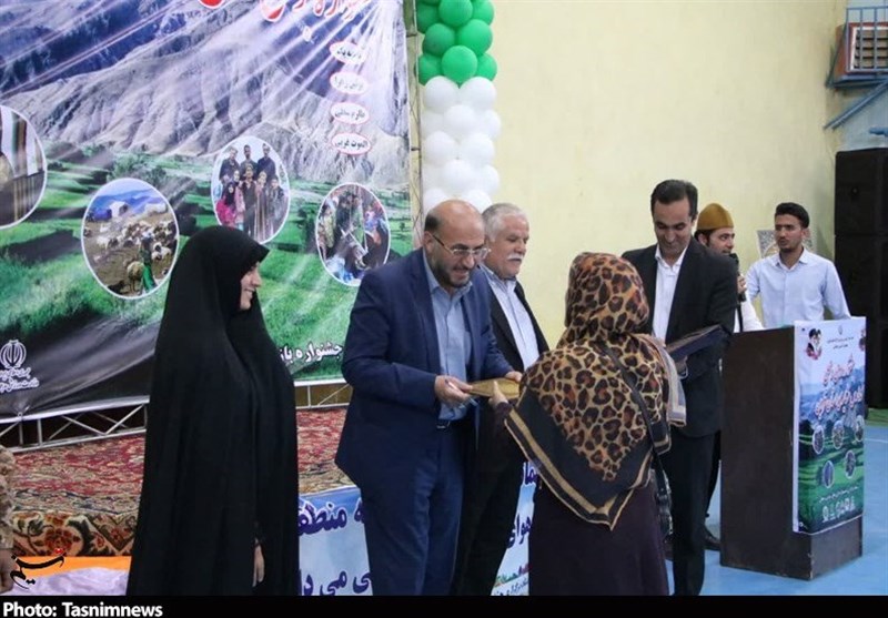 دانش آموزان , مدارس دولتی , زندگی روستایی , ورزش دانش آموزی , وزارت آموزش و پرورش , 