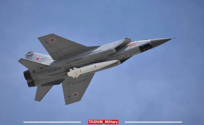 موشک فتاح , موشک , موشک هایپرسونیک , سپاه پاسداران | سپاه , وزارت دفاع و پشتیبانی نیروهای مسلح جمهوری اسلامی ایران , موشک خیبر , موشک بالستیک , 