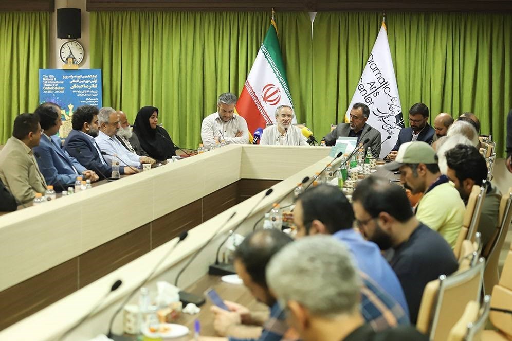 تئاتر , تئاتر مقاومت , تئاتر دینی , 