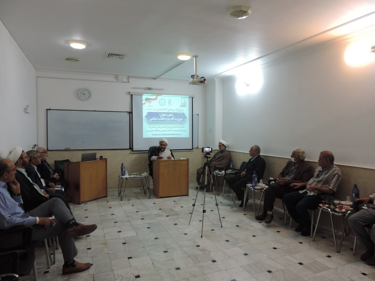 مستند , انقلاب اسلامی , امام خمینی , آیت‌الله سید علی خامنه‌ای , انقلابی‌گری , 