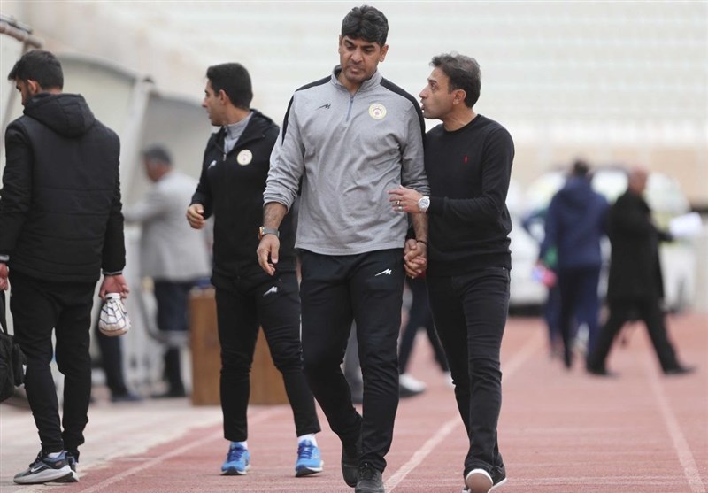 ذوب‌آهن و سپاهان باید از حدادی‌فر و نویدکیا حمایت کنند