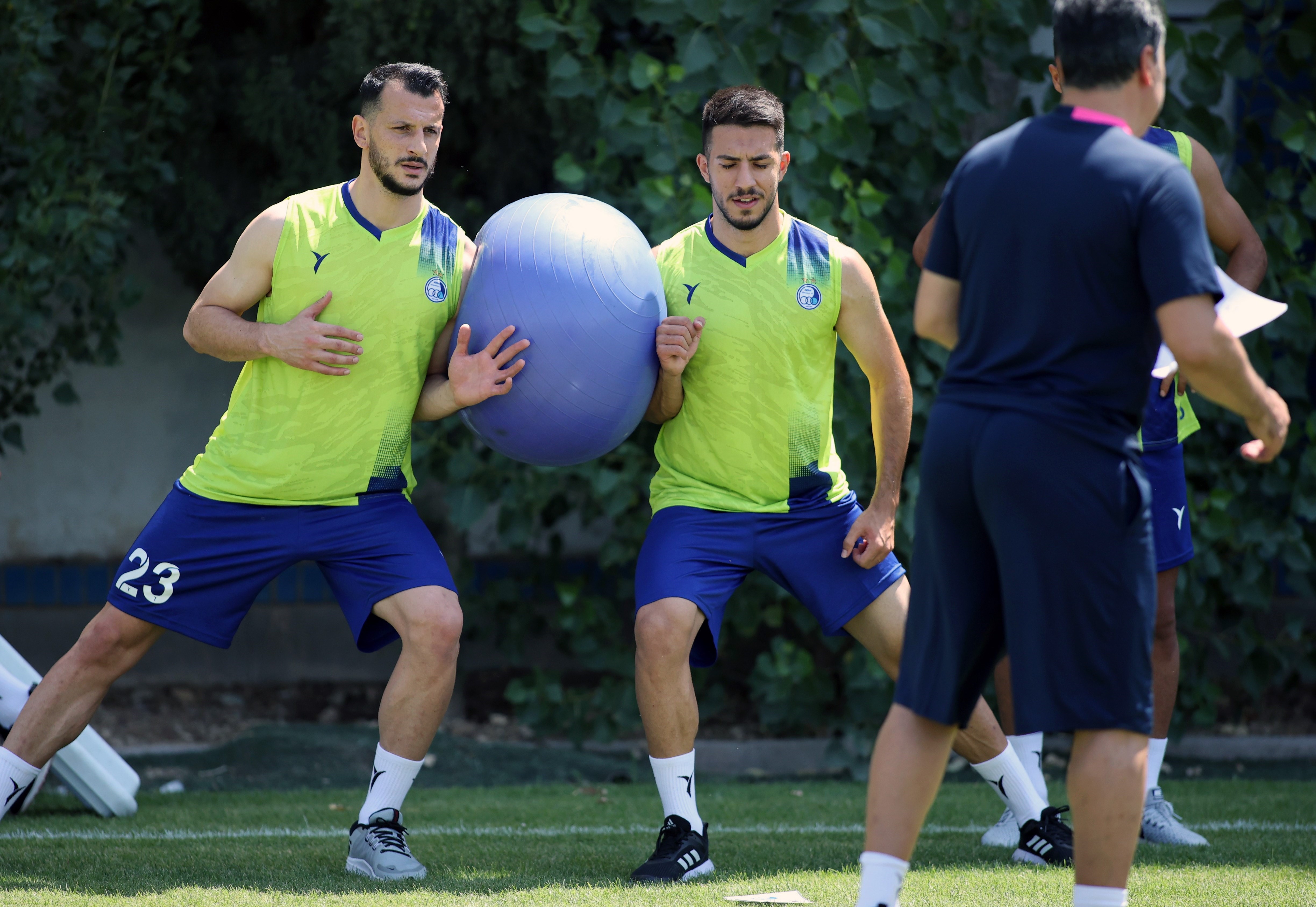 تیم فوتبال استقلال , 