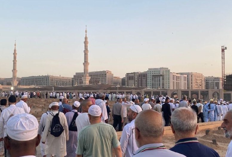 قبرستان بقیع , حج تمتع , حج تمتع 402 , 