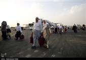 بازگشت اولین گروه از حجاج بیت الله الحرام به فرودگاه همدان