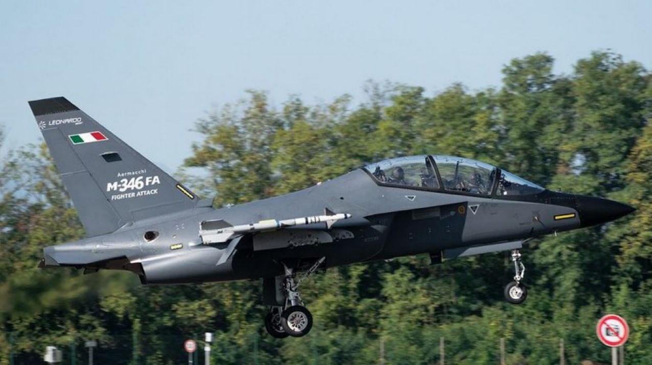 جنگنده یاک 130 , آجا | ارتش | ارتش جمهوری اسلامی ایران , نیروی هوایی | نیروی هوایی ارتش | نهاجا , جنگنده‌های ایران , سوخو35 , ستاد کل نیروهای مسلح جمهوری اسلامی ایران , وزارت دفاع و پشتیبانی نیروهای مسلح جمهوری اسلامی ایران , 