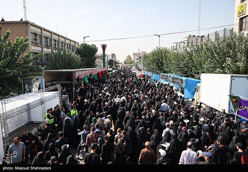 اربعین , پیاده روی اربعین , امام حسین (ع) , عبدالعظیم حسنی , شهرداری تهران , کربلا , میدان امام حسین(ع) , 