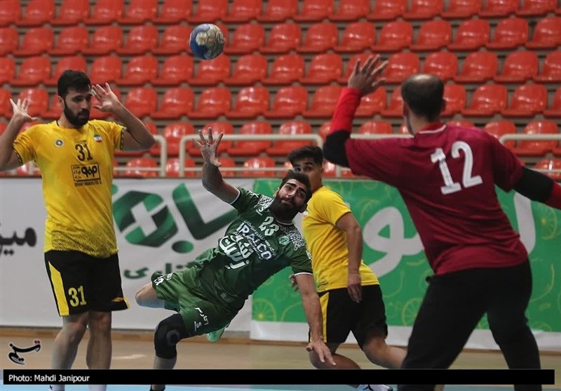 هندبال سپاهان آلومینیوم 4