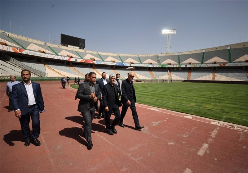 فوتبال , کیومرث هاشمی , وزارت ورزش و جوانان , ورزشگاه آزادی , 