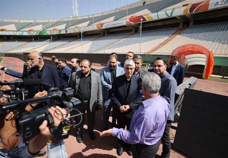 فوتبال , کیومرث هاشمی , وزارت ورزش و جوانان , ورزشگاه آزادی , 